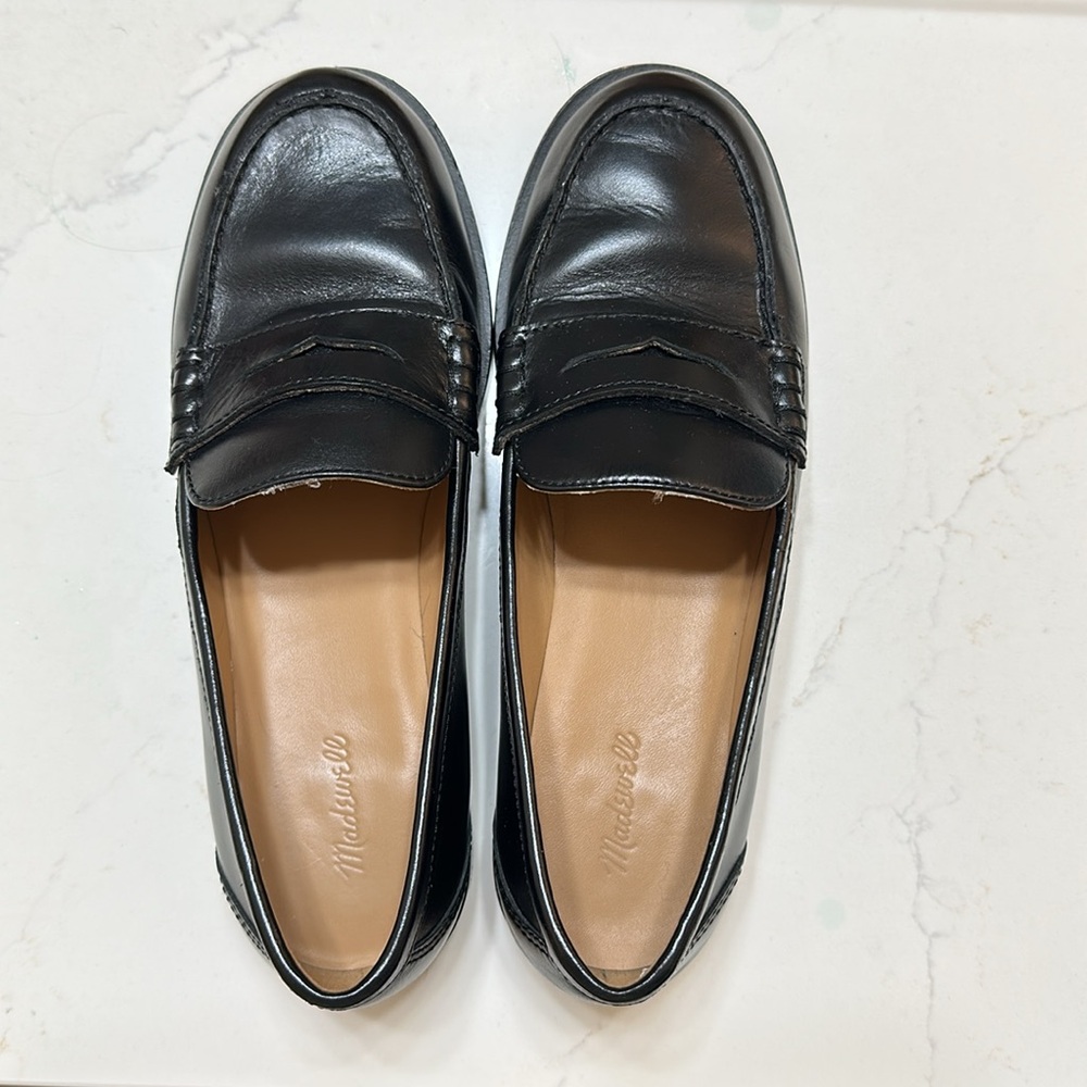 Madewell Black Leather Penny Loafers with Tan Insole - Picture 2 of 8